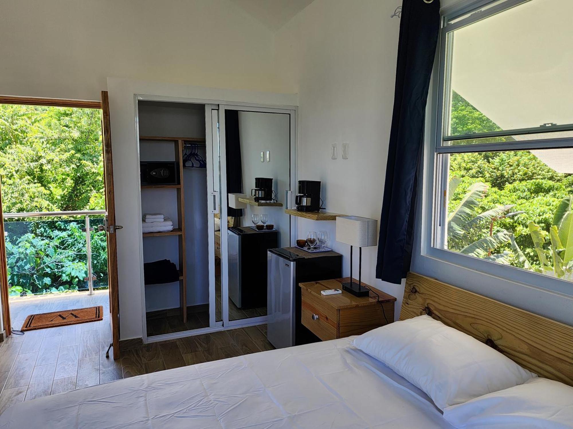 Bella Villa Room With Large Pool And Close To Beach ラス・ガレラス エクステリア 写真